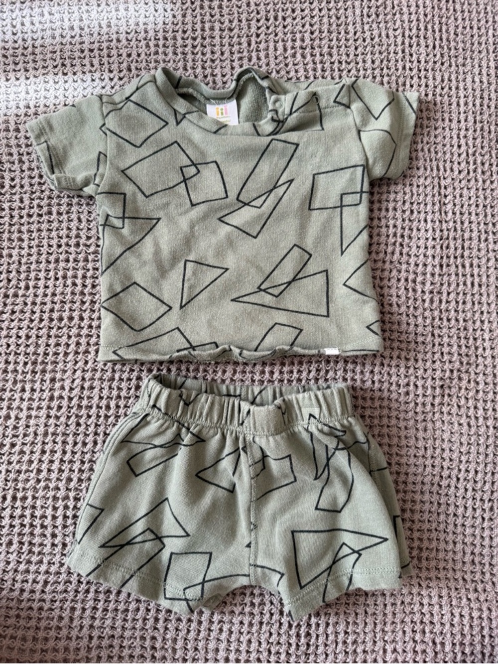 100% Organic Cotton Olive Green Geometric Baby Tee & Shorts Set